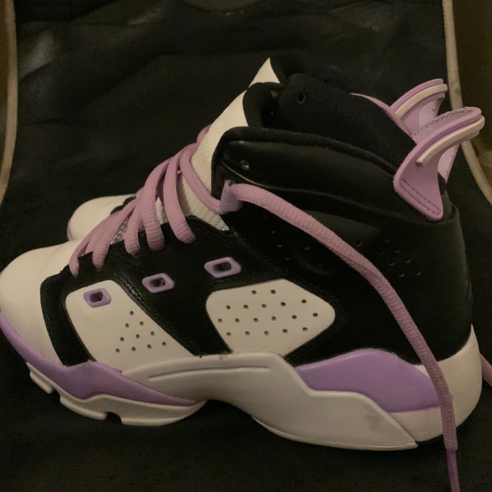 Kids Jordan 16-17-23 sneakers/basketball shoes